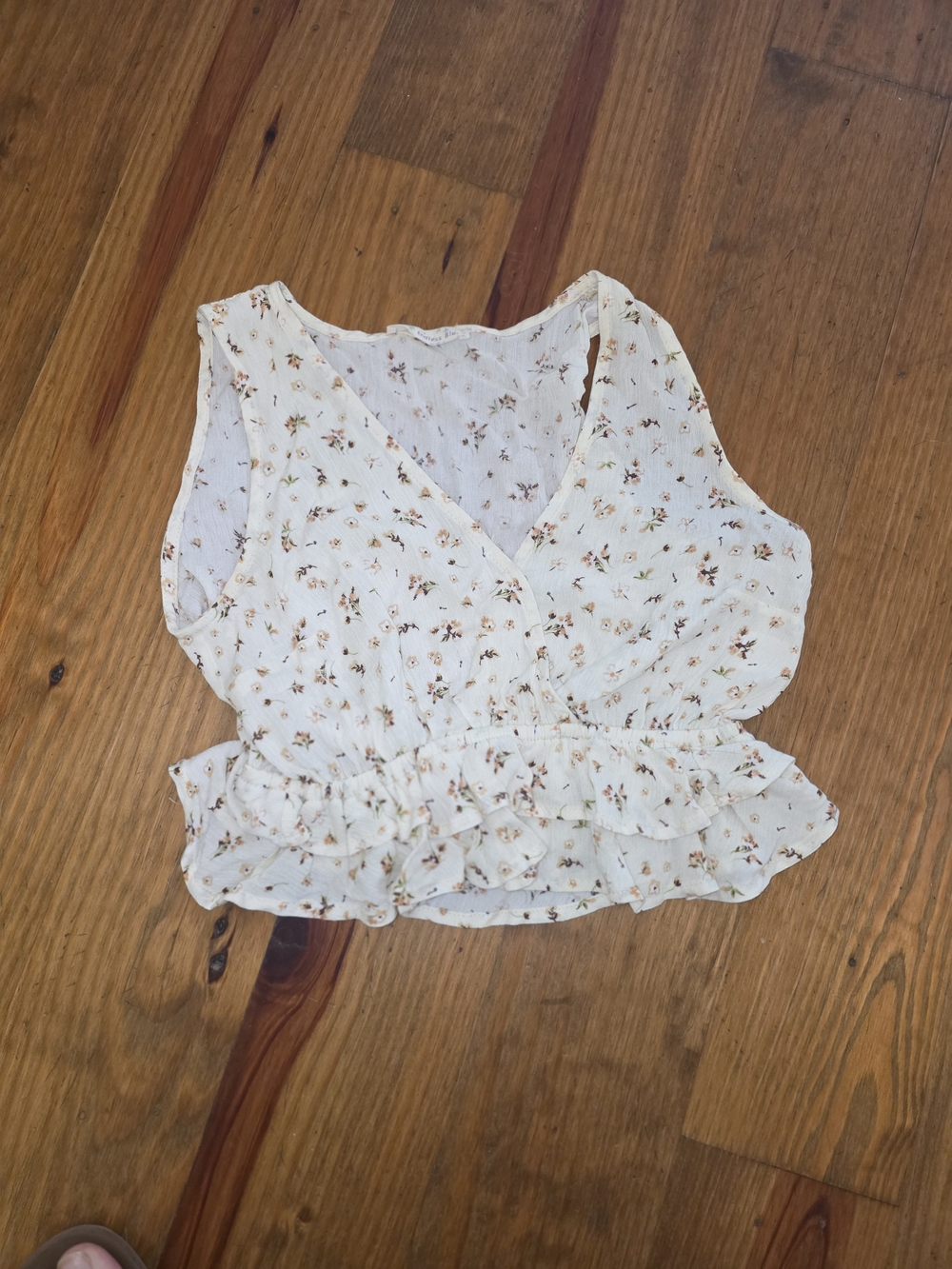 Floral Ruffle Hem V-Neck Camisole - Cream